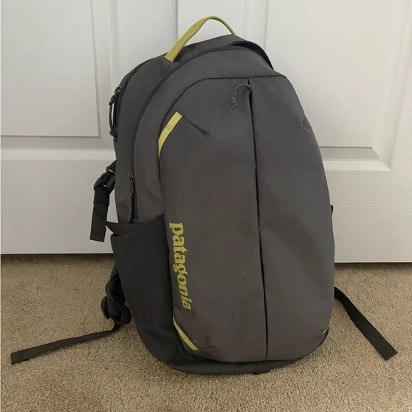 Patagonia Refugio Daypack 26L - Gray - Picture 2 of 9